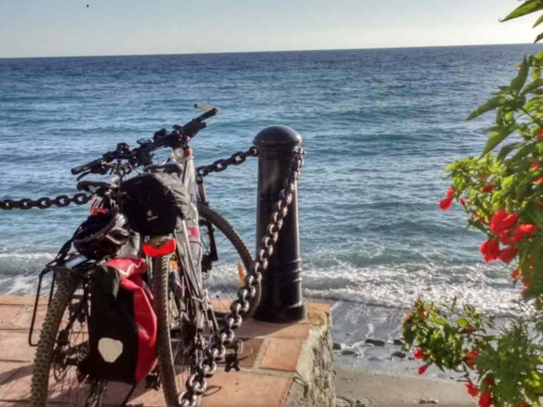 vCosta Tropical en bicicleta con vistas al Mediterráneo